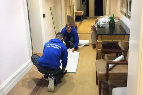 Firmenumzug Karlsruhe Team verlegt Bodenschutz