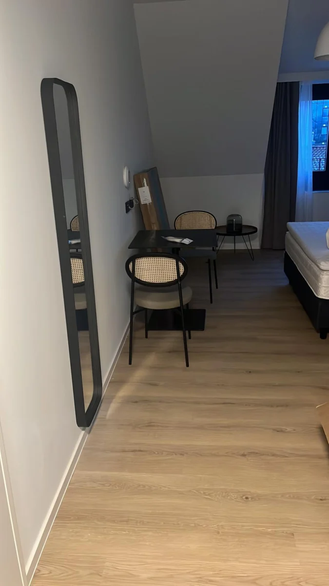 Geräumtes Zimmer nach dem Umzug von Karlsruhe nach Hamburg